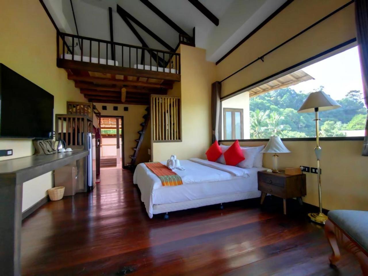 Relax House Lanta Old Town Hotel Ko Lanta Buitenkant foto