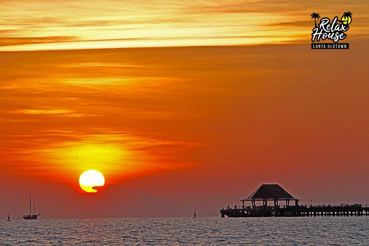 Relax House Lanta Old Town Hotel Ko Lanta Buitenkant foto